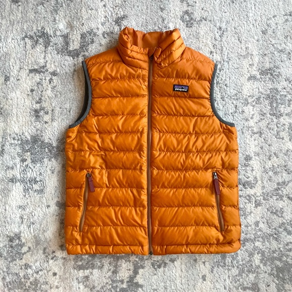 Boys’ Patagonia Down Sweater Vest - Picture 1 of 5